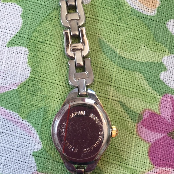 Vintage Delta Burke Watch - Picture 5 of 8